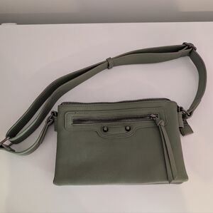 NWOT Green Crossbody Purse